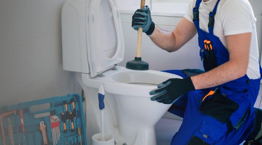Expert burst pipe repair services in Medina, TX